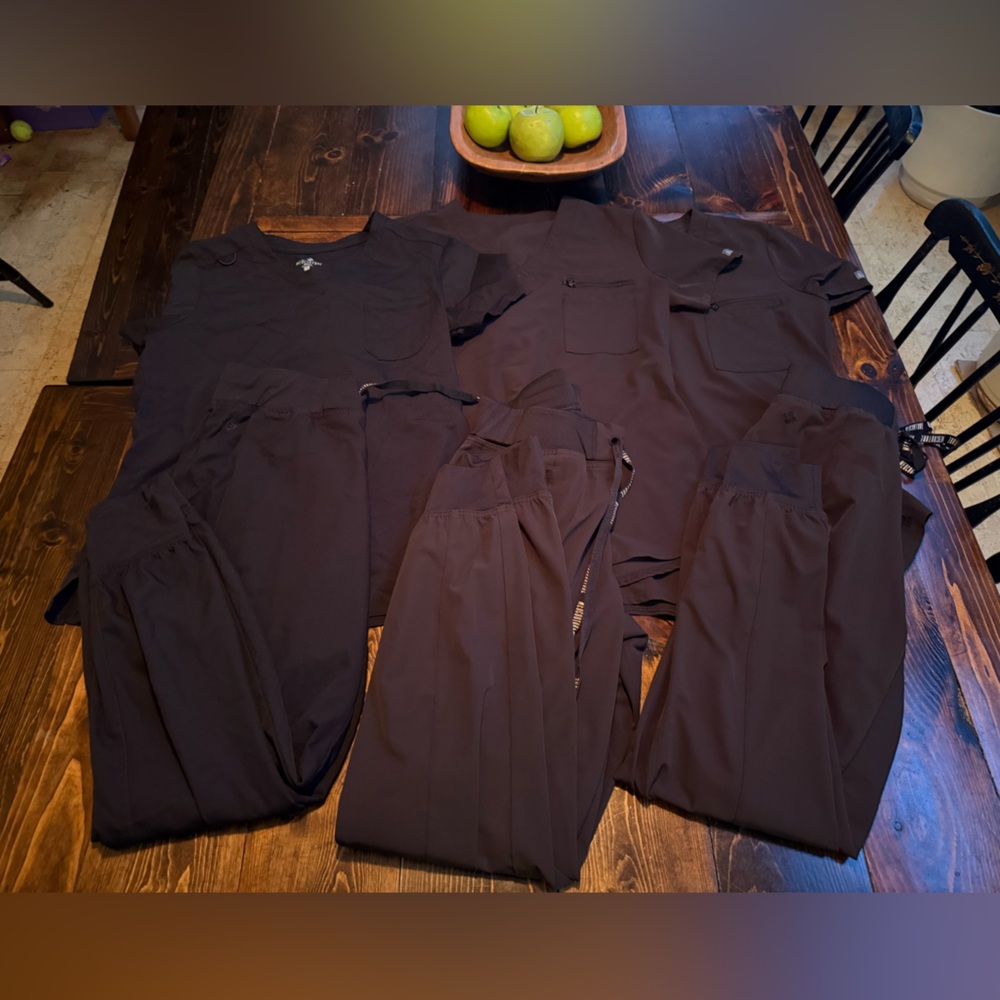Med Couture Black Scrub Set size small